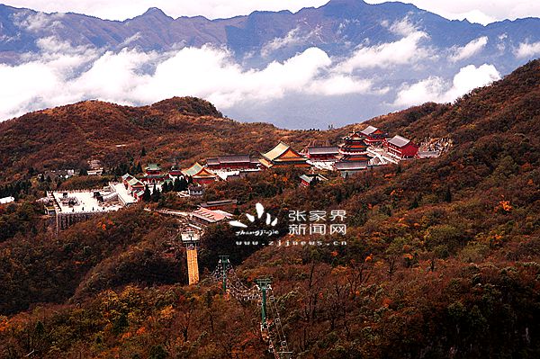 天界佛國—天門山寺 彭立平攝_副本.jpg